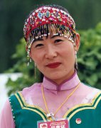 中国少数民族服饰-锡伯族