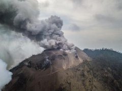 巴布亚新几内亚一座火山爆发 约5000人被迫撤离